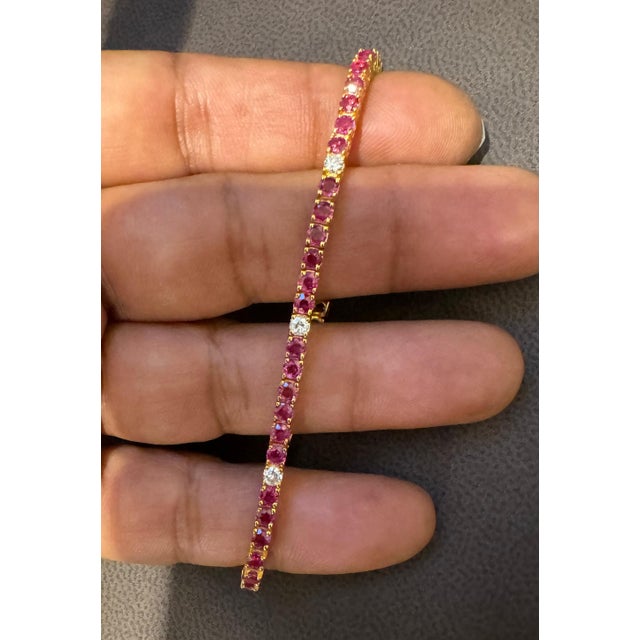Arts & Crafts Natural Round Ruby & Diamond Tennis Bracelet 14 Karat Yellow Gold 6.75 Inch For Sale - Image 3 of 18