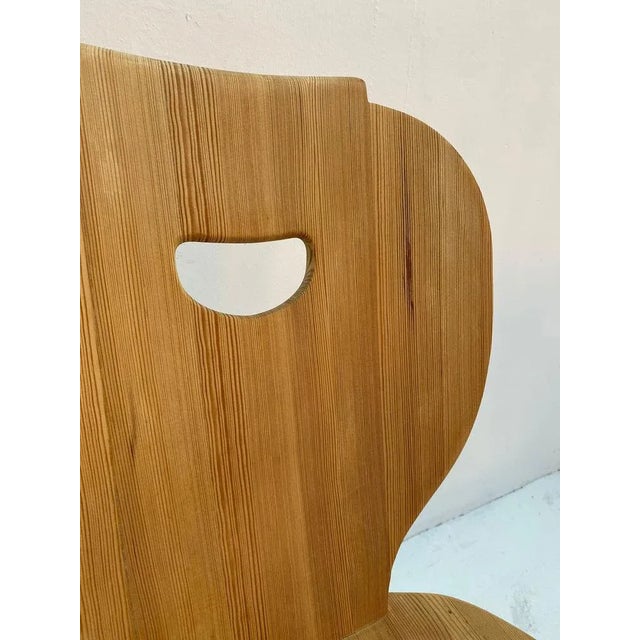 Sörgården Chairs in Pine by Carl Malmsten for Svensk Fur, 1950s, Set of 4 For Sale - Image 4 of 11
