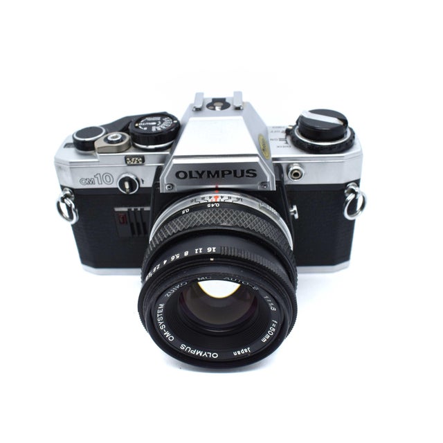 1970's Olympus Om-10 35mm SLR Camera With Zuiko 50mm Lens - Japan For Sale - Image 4 of 11