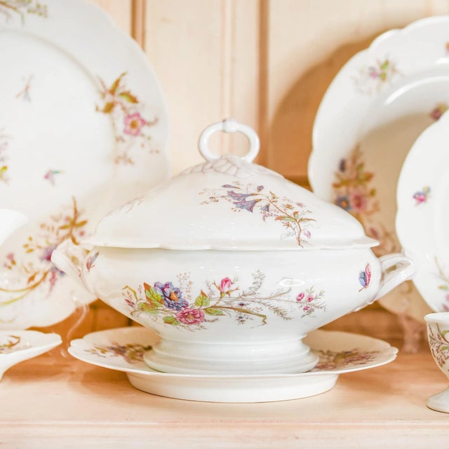 Mid 20th Century Pilivuyt Porcelain Tableware - 107 Pieces For Sale - Image 5 of 7