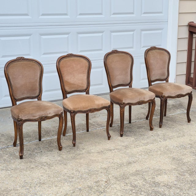 1980s Chateau d'Ax Louis XV Carved Walnut & Cocoa Velvet Dining Chairs, Assembled Set of 4 For Sale - Image 15 of 15