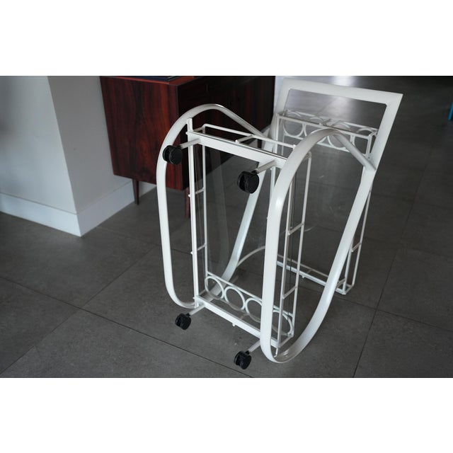 Metal 1980s Postmodern Aluminum Bar Cart by Woodard Restored W/ Original Glass, Attributed For Sale - Image 7 of 10
