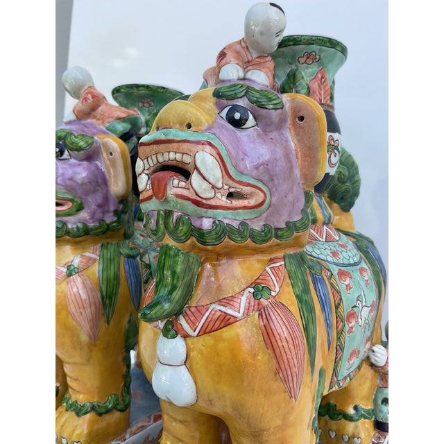 【送料込み】アンティーク　フードッグ　Foo Dogs 希少アンティーク Vintage Ceramic Gilded Kutani FOO DOG With BALL Chinese