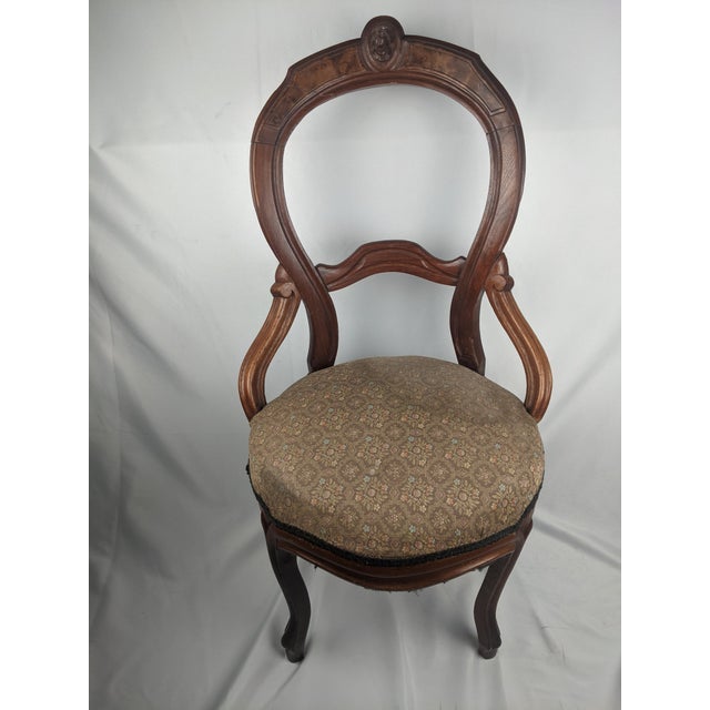 Antique Victorian Carved Wood Side Chair With Portrait Medallion & Figured Wood For Sale - Image 4 of 17