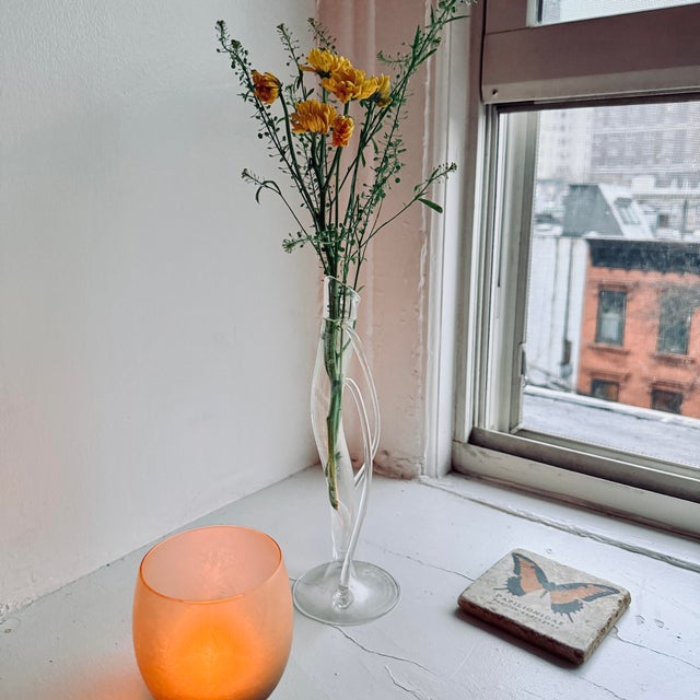 Contemporary Postmodern Hans Godo Frabel Borosilicate Art Glass Bud Vase, Signed 1981 For Sale - Image 3 of 11