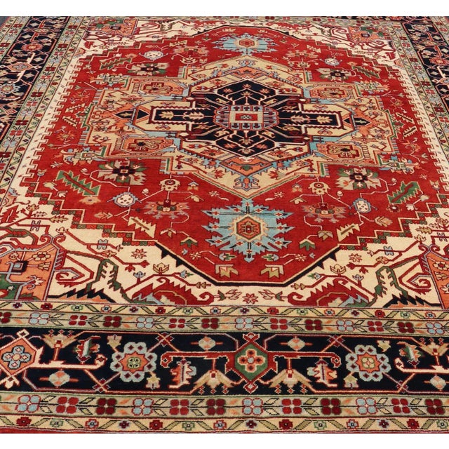 2010s Large Hand-Knotted Heriz-Serapi Design 11'4 X 14'7 For Sale - Image 5 of 13