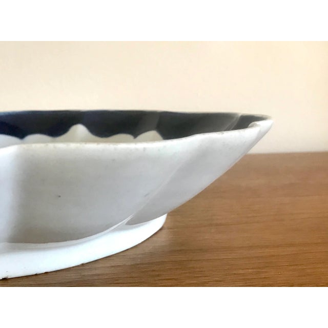 18th Century First Period Dr. Wall Worcester Porcelain Lined Dish For Sale In Palm Springs - Image 6 of 13