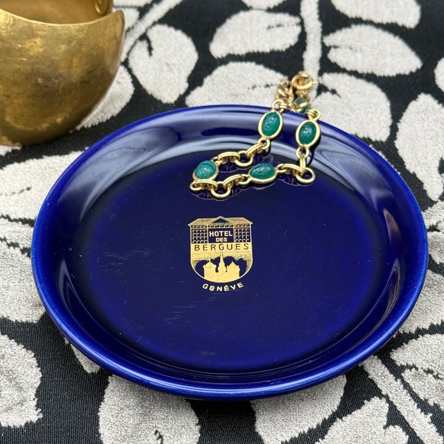 Vintage Hotel Des Bergues Geneva Switzerland Cobalt Blue Catchall Vide Poche For Sale In San Diego - Image 6 of 7