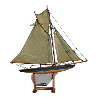 Scottish Early 20th Century Pond Yacht For Sale