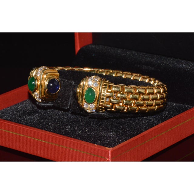 Vintage Fope Flex’it Natural 5.20ct Diamond Sapphire Emerald 18k Gold Open Cuff Bracelet For Sale - Image 13 of 14