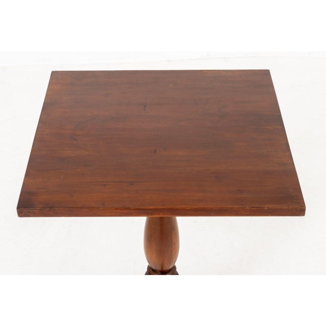 American Federal Mahogany Lamp Table For Sale - Image 3 of 5