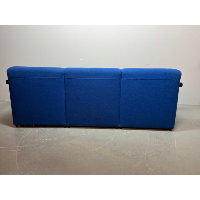 Striking Dutch design sofa designed by Hans de Wit for Artifort. Model 952 from the ‘Transformation’ series features a...