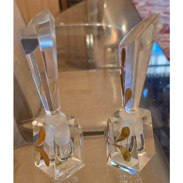 Art Deco Mid-Century Pair Beautiful Large Cut Clear Crystal Prism Perfume Bottle Etched Gold Floral For Sale - Image 3 of 8