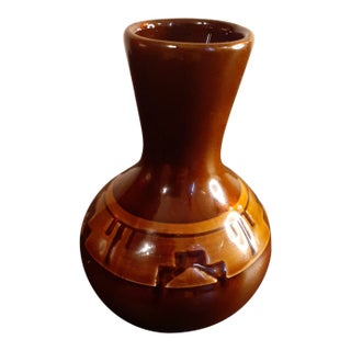 1980s Signed Glazed Sioux Pottery Bud Vase For Sale