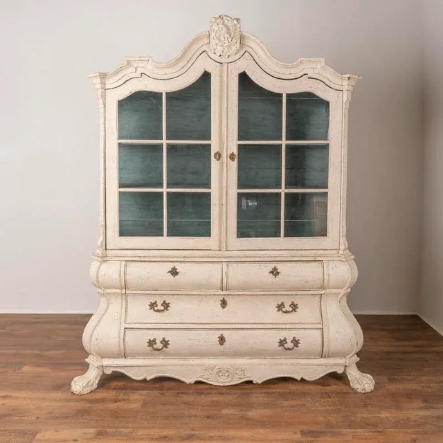 Rococo Antique White Painted Rococo Display Cabinet For Sale - Image 3 of 10
