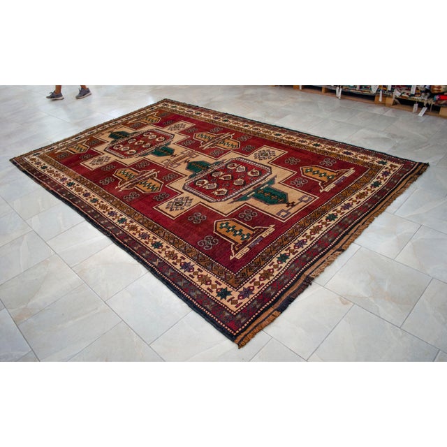 1970s Vintage Hand Knotted Turkish Rug Organic Wool Living Room Decor – 6′9″ × 10′6″ For Sale - Image 5 of 15