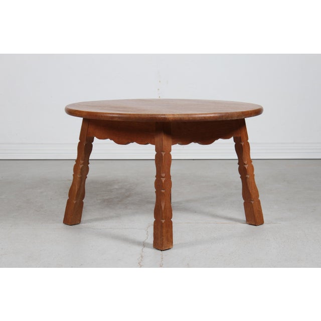 Brutalist Round Coffee Table of Oak in the style of Axel Einar Hjorth, 1950s For Sale - Image 10 of 10