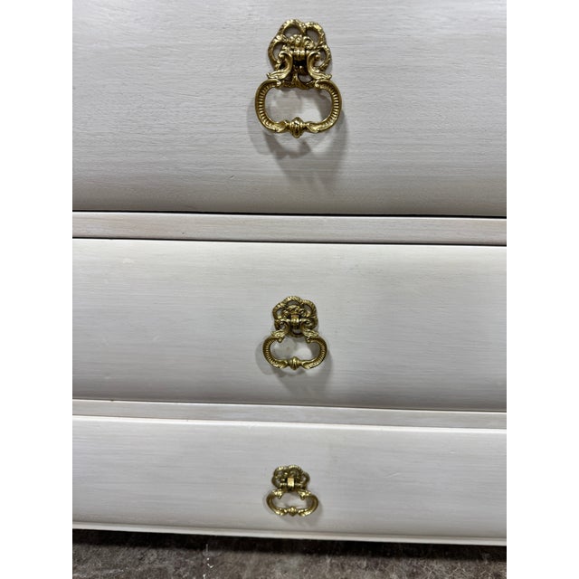 Wood Vintage Red Lion Dorothy Draper Styler 3 Drawer Chests - A Pair For Sale - Image 7 of 12