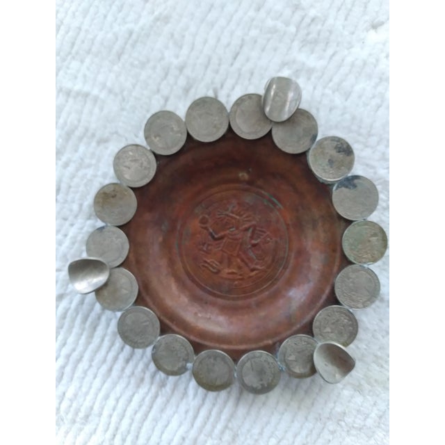 Metal 1970's 20 Centavos Mexican Coin Ashtray For Sale - Image 7 of 7