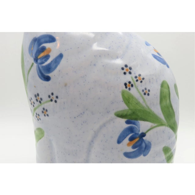 Late 20th Century N. S. Gustin Folk Art Cat Hand-Painted Glazed Figurine For Sale In Dallas - Image 6 of 12