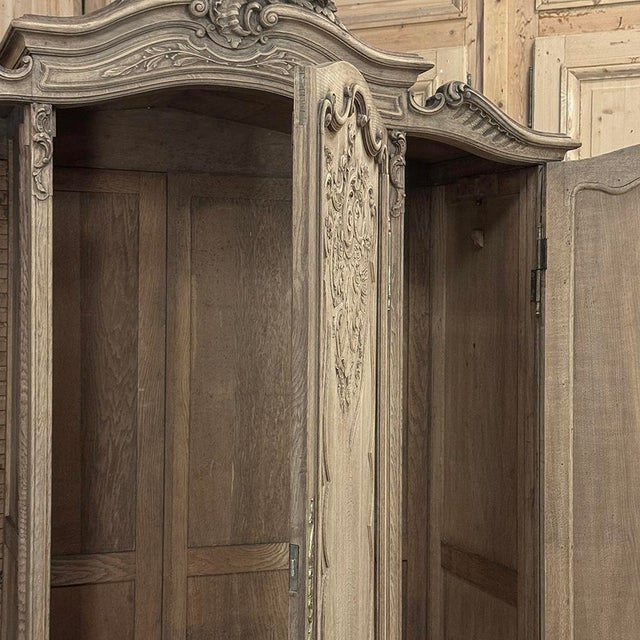 Antique Louis XV Style Stripped Oak Triple Door Armoire For Sale - Image 16 of 18