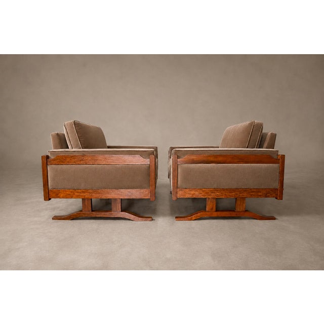 Brazilian Modern Pair of Armchairs in Caviúna and Mushroom-Taupe Mohair, Novo Rumo, 1960s For Sale - Image 17 of 18