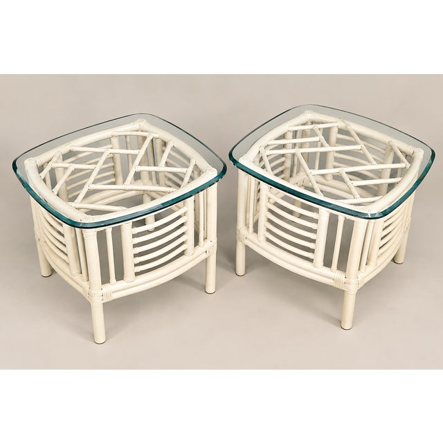 Vintage Coastal Chinese Chippendale Chinoiserie Bamboo and Wicker Side Tables Ficks Reed Style - A Pair For Sale In Naples, FL - Image 6 of 7