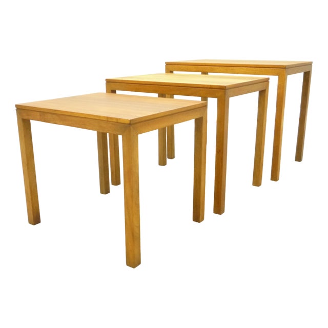 Bauhaus Walnut Nesting Tables, 1930s, Set of 3 For Sale