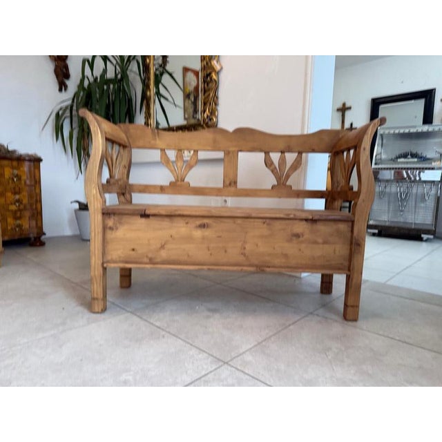 2000 - 2009 Farmhouse Kitchen Chest Bench in Softwood For Sale - Image 5 of 12