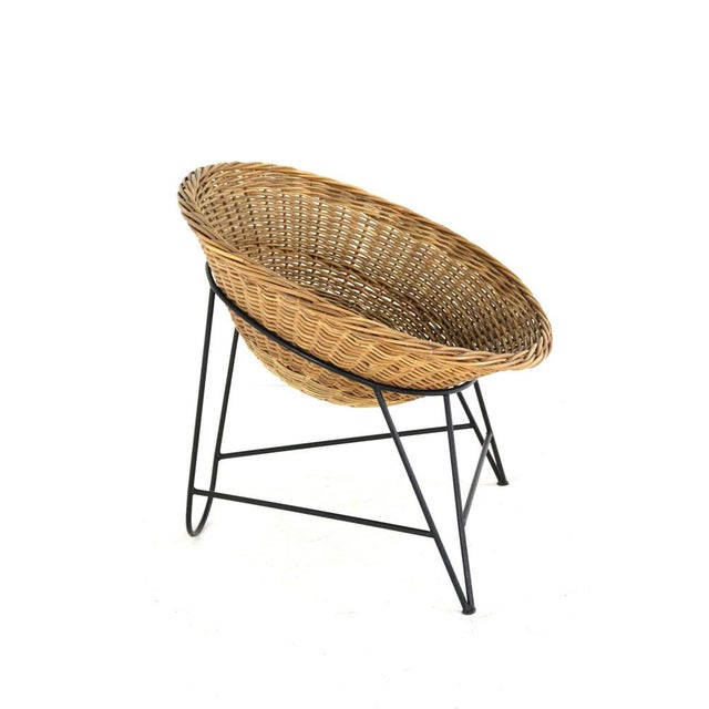 Mid-Century Modern Wicker Basket Armchair in the style of Matthieu Matégot For Sale - Image 16 of 18