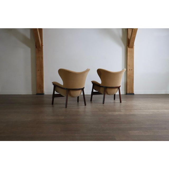 Sculptural Lounge Chairs in Mohair and Wood, Italy 1950s, Set of 2 For Sale - Image 11 of 13