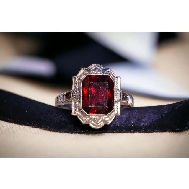Contemporary The Trinity River: Antique Art Deco Garnet Ring in White Gold For Sale - Image 3 of 11