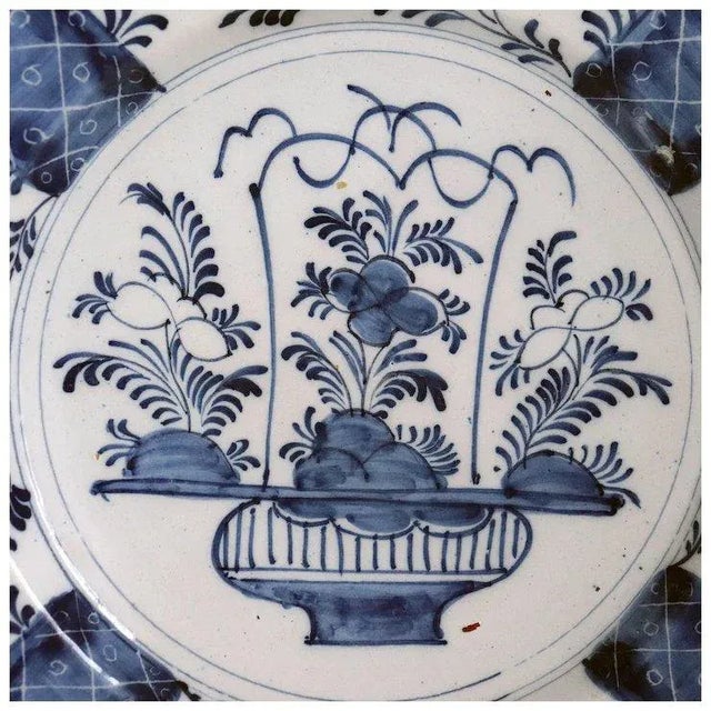 Chinoiserie Dutch Delft Kraak Style Tin-glazed Earthenware Blue and White Floral Plate For Sale - Image 3 of 7