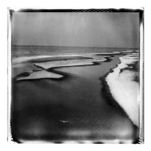 Frozen Beach #3 - Black and White Analogue Landscape Photography 2022