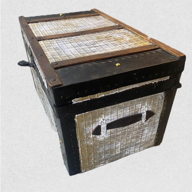 Late 19th Century Doll Trunk For Sale - Image 4 of 4