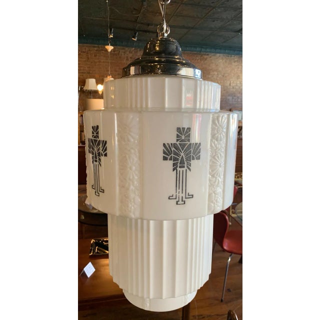 Metal 1930s Period Large Art Deco Skyscraper Pendant For Sale - Image 7 of 10