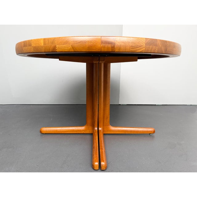 Mid-Century Modern Extendable Dining Table in Teak Wood by Juul Kristensen for Brdr. Juul Kristensen, Denmark, 1970s For Sale - Image 3 of 13