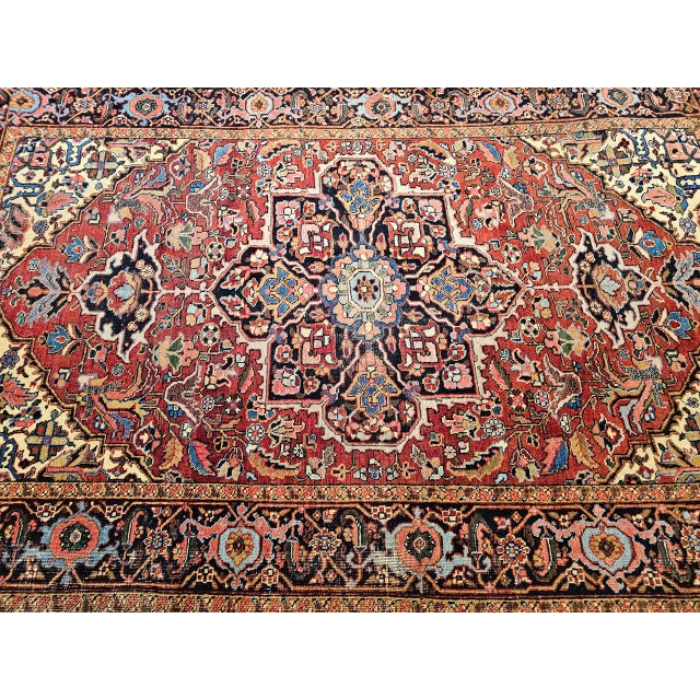 Early 1900s Persian Heriz Rug, Hand-Knotted Wool, Geometric Design, Red & Navy, 6x10 For Sale In Chicago - Image 6 of 14