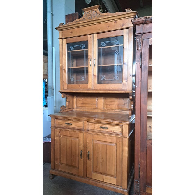 Wood Tuscan Umbrian Showcase, 1920s For Sale - Image 7 of 7