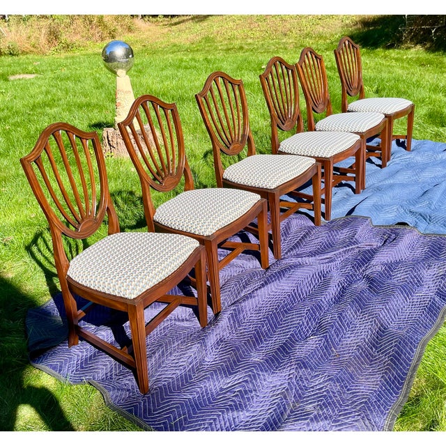 1970s Ethan Allen Mahogany Hepplewhite Shield Back Dining Chairs in Knoll Fabric - Set of 6 For Sale - Image 18 of 18