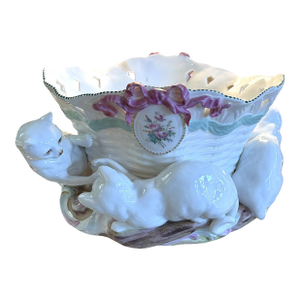Large Victorian Porcelain Basket Weave Figural Cat Bowl or Vase