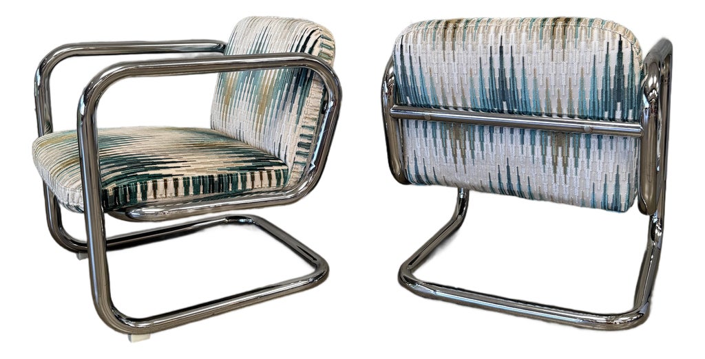 1970s Vintage Chrome Tubular Cantilever Lounge Chairs Attributed to Kinetics - Pair