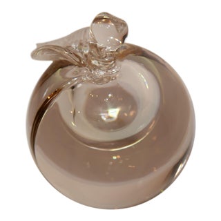 Alfredo Barbini Murano Oggetti Glass Apple Paper Weight For Sale