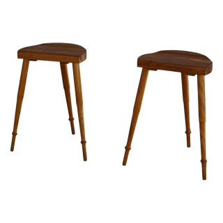 Mid-Century Danish Cabinetmaker Tripod Bar Stools in Pine, 1960s, Set of 2 For Sale