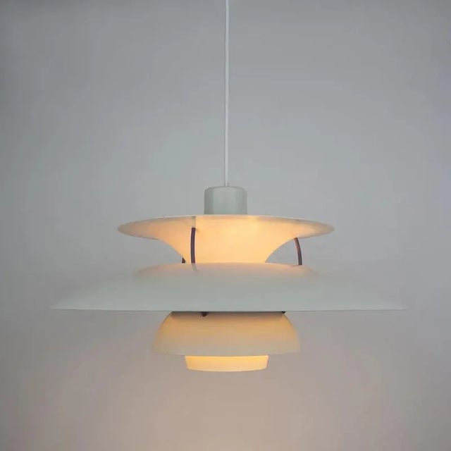 The ph 5 lamp is an icon of danish design that has gained immense popularity worldwide. Designed by the renowned designer...