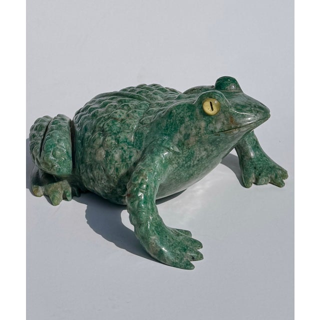 Green Hardstone Frog Sculpture, Chinese, Late 20th Century For Sale - Image 4 of 13