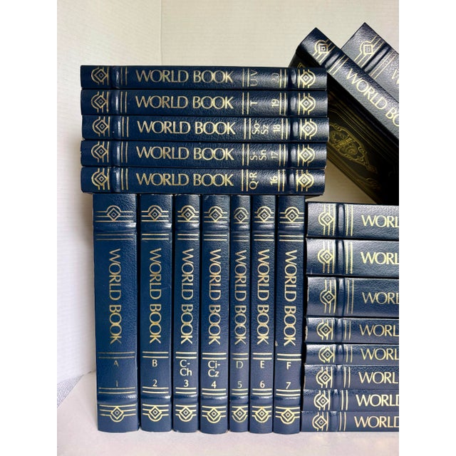 1988 Complete World Book Encyclopedia 24 Volume Set With Dictionary in Navy Blue & Gold For Sale - Image 4 of 9