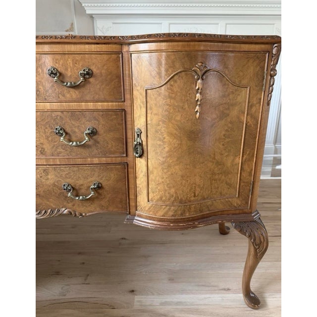 French Provincial Romweber French Provincial Louis XV Burl Wood Sideboard Buffet Circa 1930’s / 1920’s, Attributed For Sale - Image 3 of 12