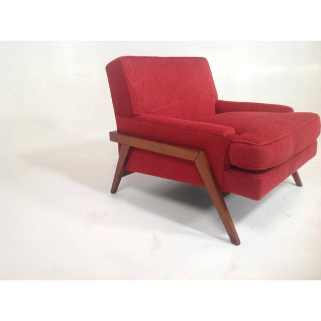 Mid Century Modern Lounge Chairs. - Pair For Sale - Image 4 of 5