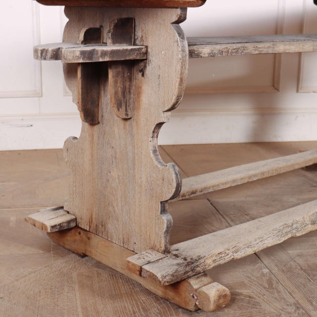 Rustic English Console Table in Oak For Sale - Image 4 of 10